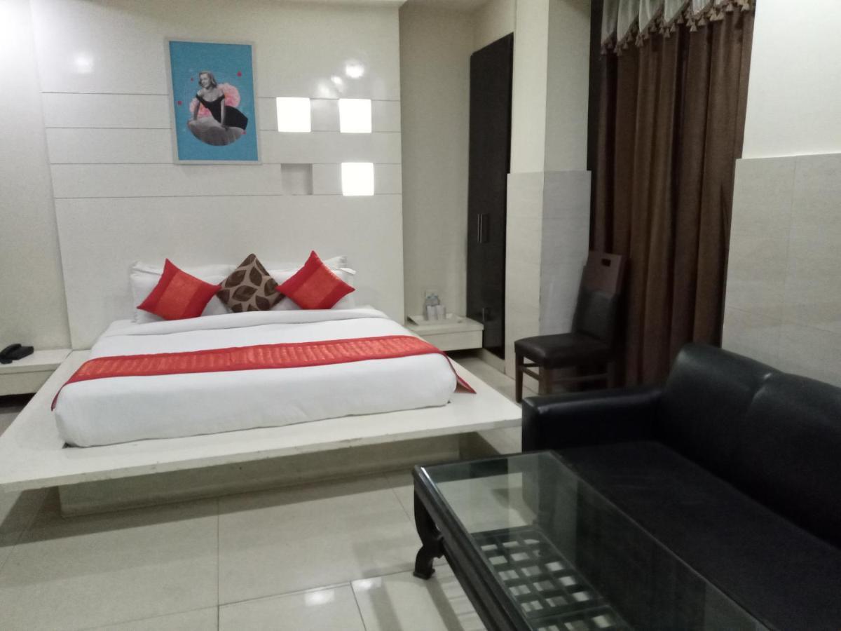 Vivah Residency Hotel New Delhi Eksteriør billede