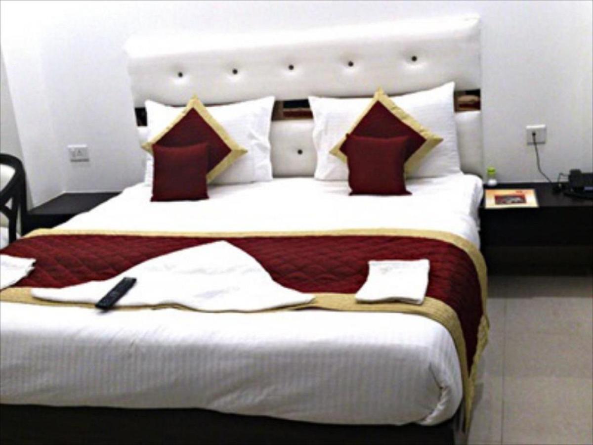 Vivah Residency Hotel New Delhi Eksteriør billede