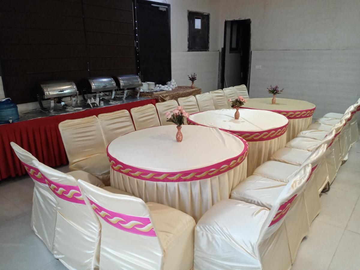 Vivah Residency Hotel New Delhi Eksteriør billede