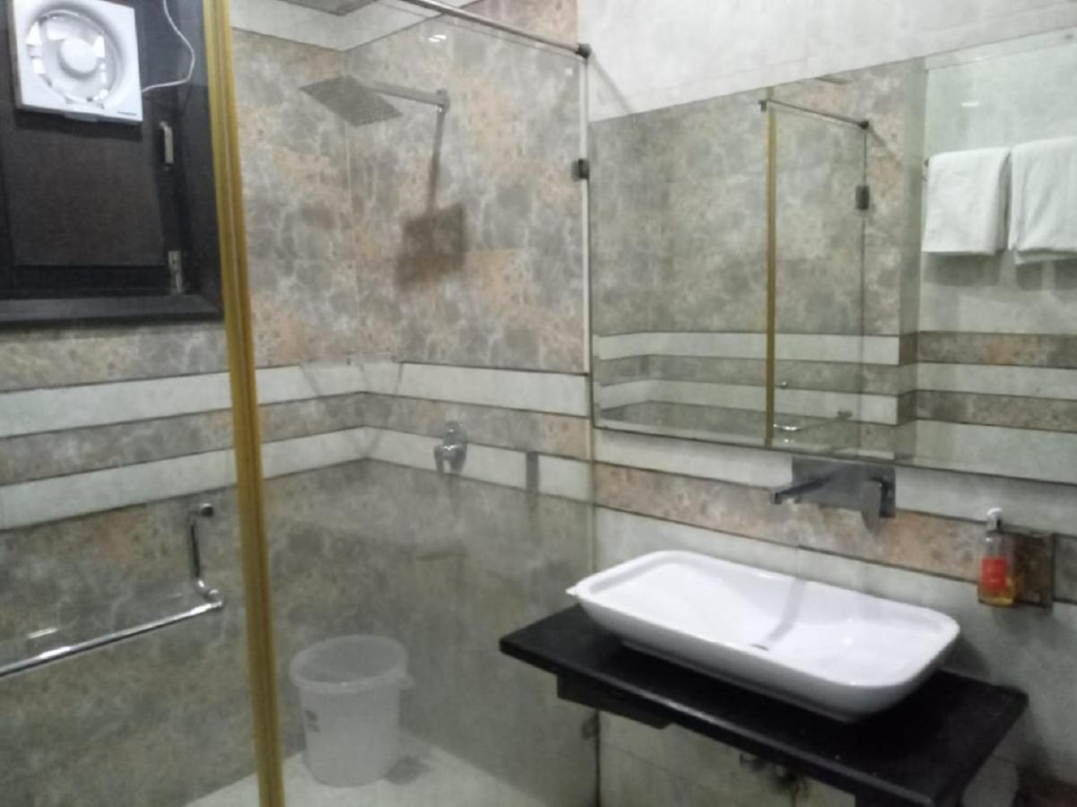 Vivah Residency Hotel New Delhi Eksteriør billede